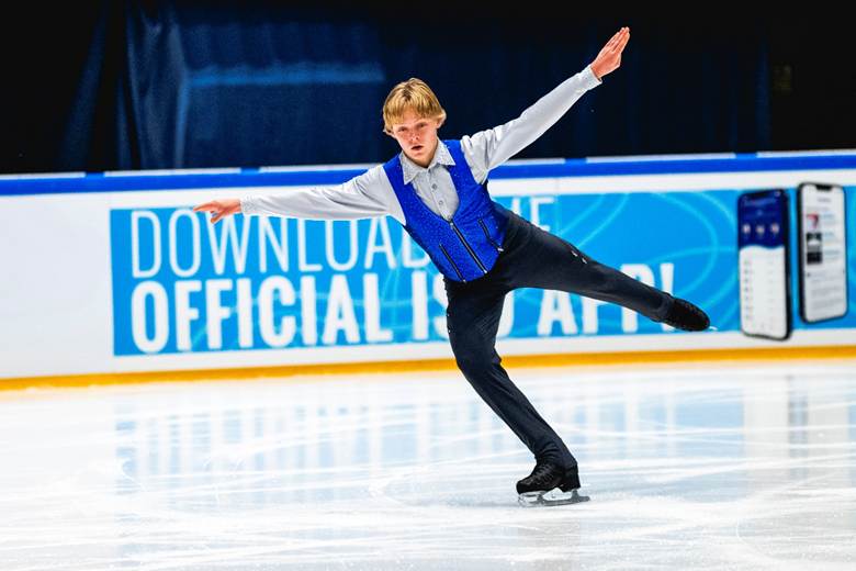 A person on ice skatingAI-generated content may be incorrect.