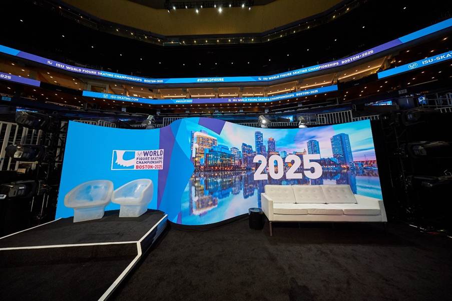 A large screen in a large roomAI-generated content may be incorrect.