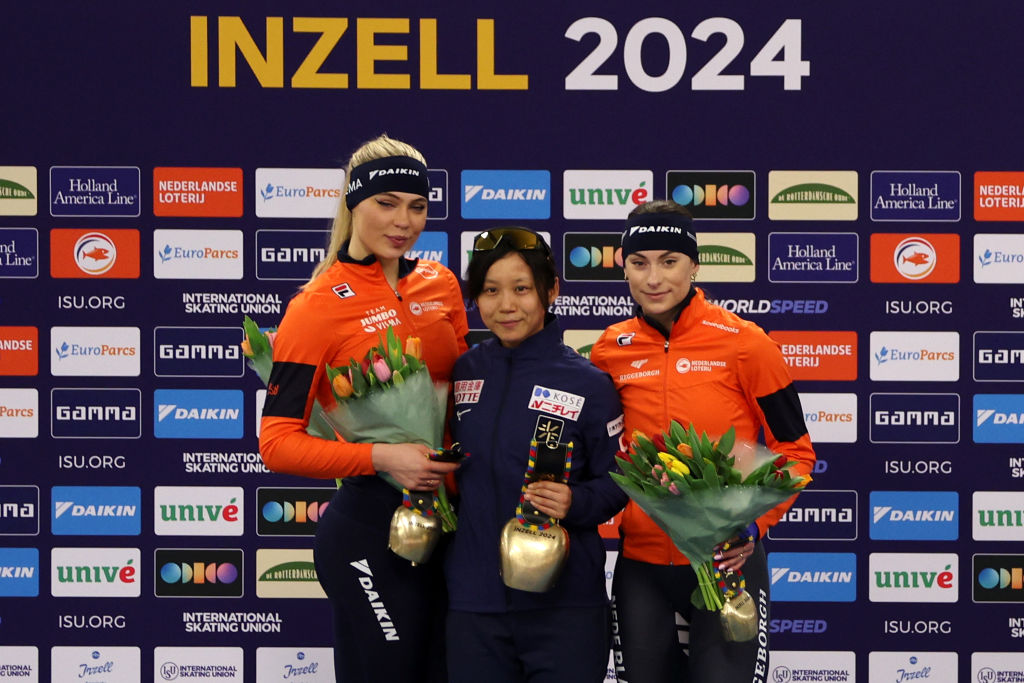 1 1000m podium GettyImages 2066597864