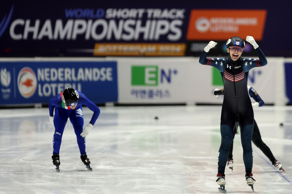 Kristen Santos-Griswold (USA) wins the 1000m